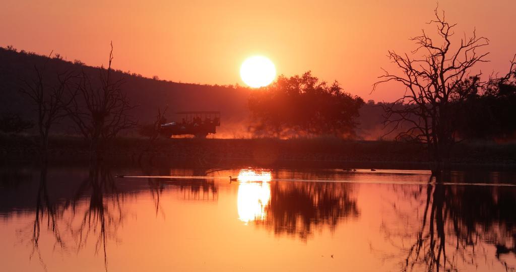 Etali Safari Lodge Madikwe Game Reserve Exterior photo