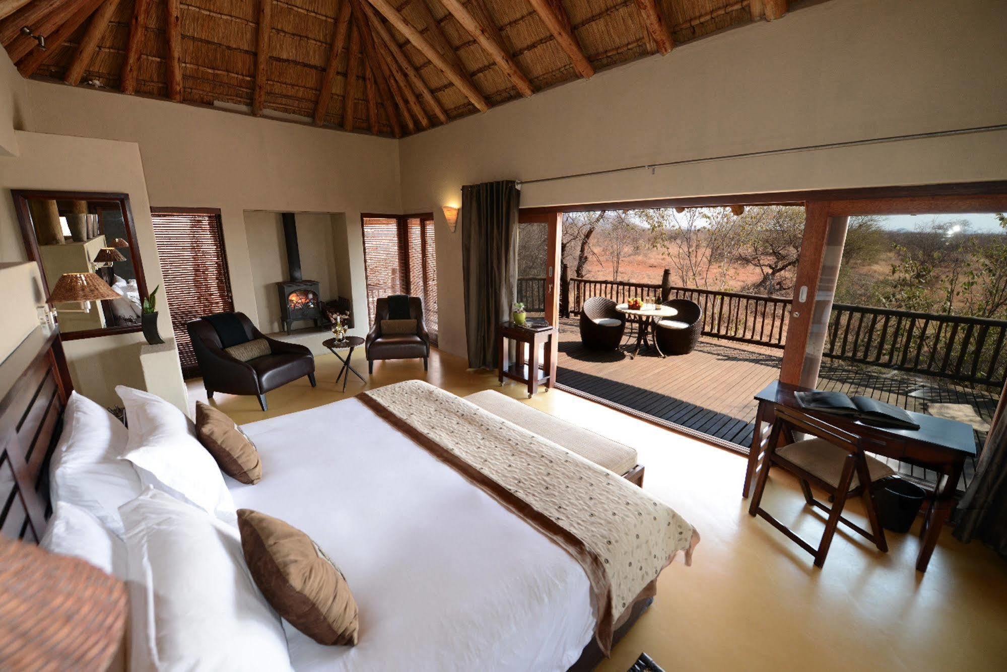 Etali Safari Lodge Madikwe Game Reserve Exterior photo